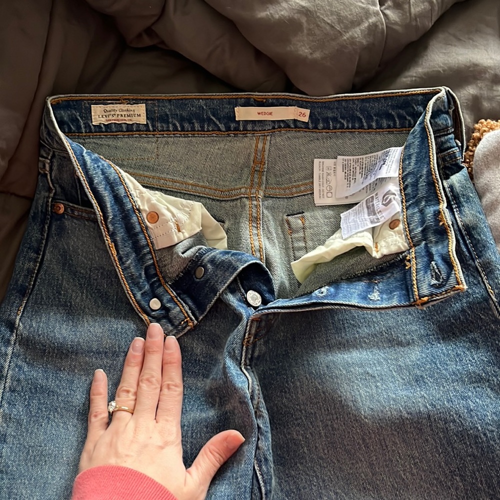 NWOT levis wedgie jeans